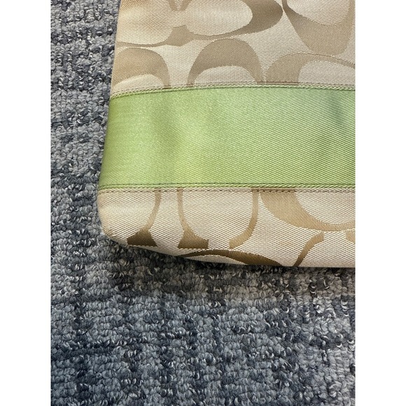 Authentic Cream with Green Accents Canvas Coach shoulder bag. No L1263-F19220 - Picture 2 of 5